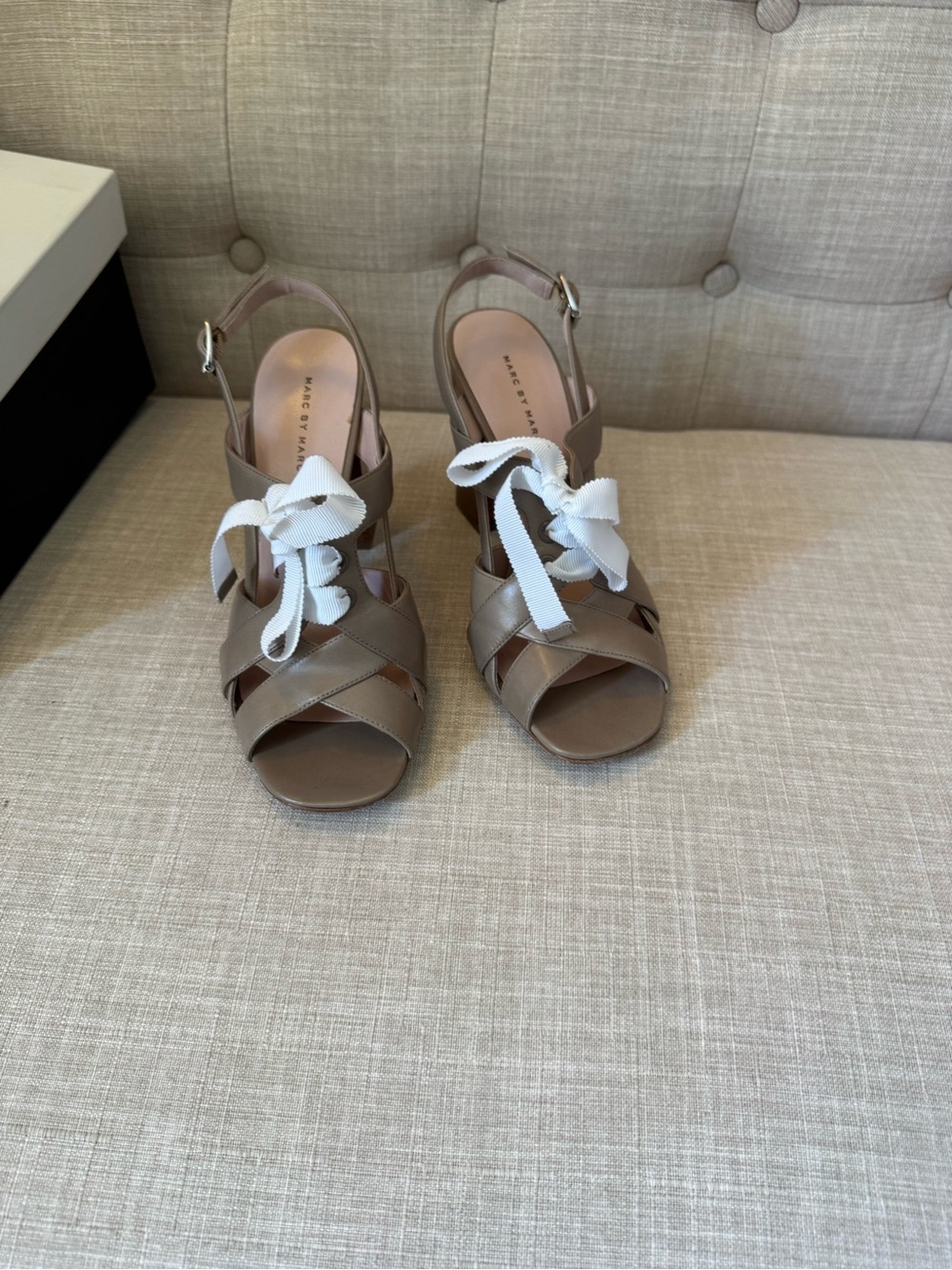 Marc by Marc Jacobs Bow-Tie Taupe Leather Slingback Sandals